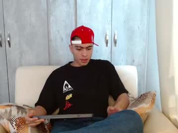 Angelbacker22 Chaturbate stream image from January 25, 2025