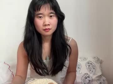 Chiloschista Chaturbate stream image from January 25, 2025