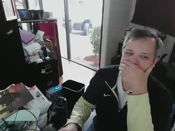 Lvcouple4fun Chaturbate stream image from January 25, 2025