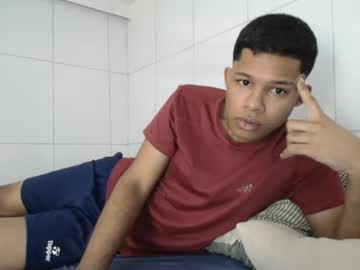 Pedrosr3 Chaturbate stream image from January 25, 2025