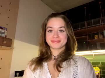 Adrianaelizy Chaturbate stream image from January 25, 2025