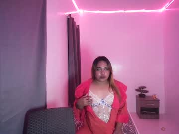 Yourasian_Blackbarbie Chaturbate stream image from January 25, 2025