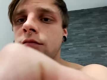 Jappyfeel Chaturbate stream image from January 25, 2025