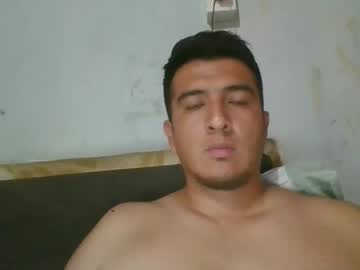 Leche_Dura122 Chaturbate stream image from January 25, 2025