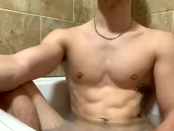 Lilbearxxxx Chaturbate stream image from January 25, 2025