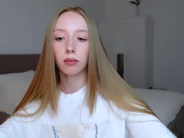 Luna_Insanity Chaturbate stream image from January 25, 2025