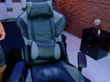 Dylan_Brown15cm Chaturbate stream image from January 25, 2025
