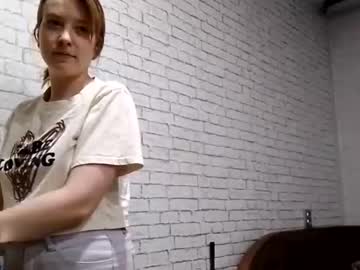 Nickandlara Chaturbate stream image from January 25, 2025