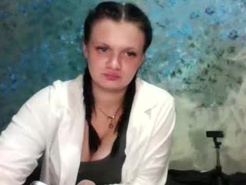 Camillexmyr Chaturbate stream image from January 25, 2025