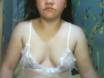 Kiss_Me_Loves Chaturbate stream image from January 25, 2025