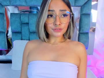 Nanda_Vixen Chaturbate stream image from January 25, 2025