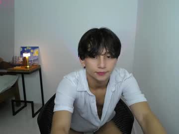 Valentino_Rigatti Chaturbate stream image from January 25, 2025