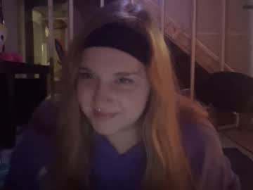 Yourthickgingergoddess Chaturbate stream image from January 25, 2025