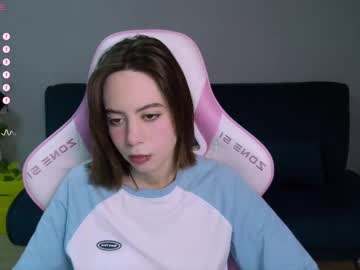 Allie_Hazie Chaturbate stream image from January 26, 2025