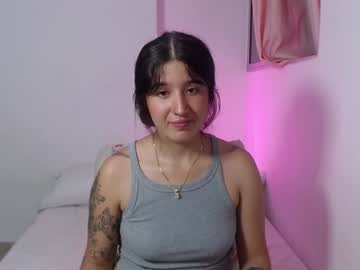Em_Aa1 Chaturbate stream image from January 26, 2025