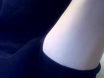 Handsumload_11 Chaturbate stream image from January 26, 2025