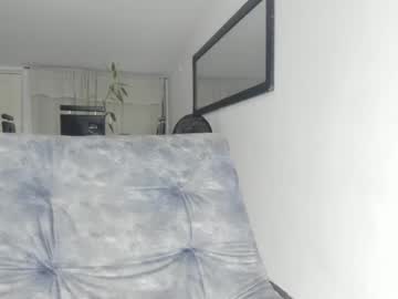 Xisalondx Chaturbate stream image from January 26, 2025