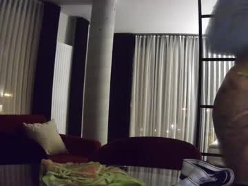 Bigbadginge Chaturbate stream image from January 26, 2025