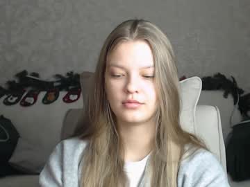Emysway Chaturbate stream image from January 26, 2025
