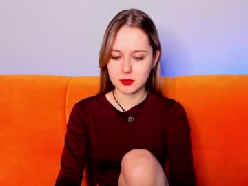 Reginasmart Chaturbate stream image from January 26, 2025