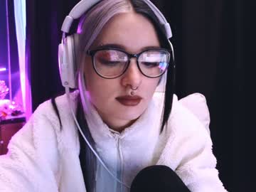 Avi_Nile Chaturbate stream image from January 26, 2025