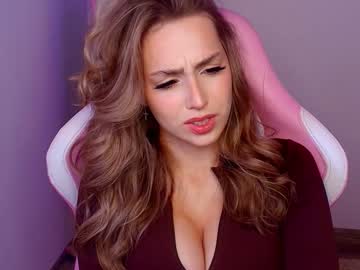Top_Twins Chaturbate stream image from January 26, 2025