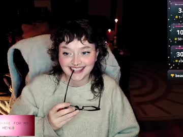 Luxxiepeach Chaturbate stream image from January 26, 2025
