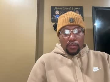 Marioluigihot Chaturbate stream image from January 26, 2025