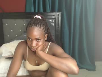 Brownebony4 Chaturbate stream image from January 26, 2025
