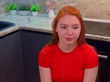 Moirebeamer Chaturbate stream image from January 26, 2025