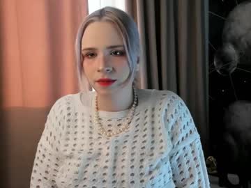 Odiliagillim Chaturbate stream image from January 26, 2025