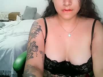 Yourownerserena Chaturbate stream image from January 26, 2025