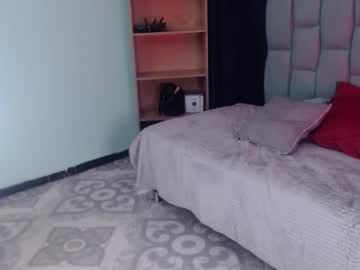 Cristal_Golden1 Chaturbate stream image from January 26, 2025