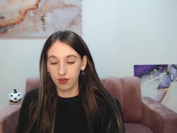 Naomimirt Chaturbate stream image from January 26, 2025