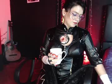 Aprildol Chaturbate stream image from January 26, 2025