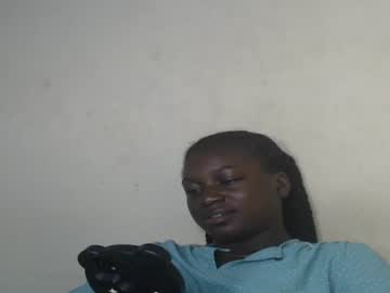 Eatuupx Chaturbate stream image from January 26, 2025