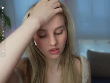 Fluffy_Angel Chaturbate stream image from January 26, 2025