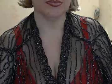 Tittylina Chaturbate stream image from January 26, 2025
