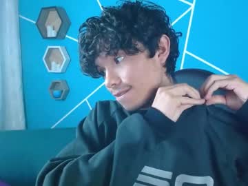 Sunrise_Miiles Chaturbate stream image from January 26, 2025
