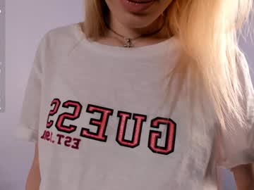Taitedeman Chaturbate stream image from January 26, 2025