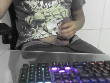 Kendryns Chaturbate stream image from January 26, 2025