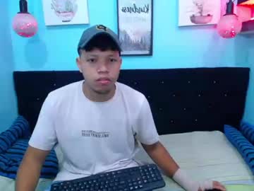 Mateo_Hugecock Chaturbate stream image from January 26, 2025