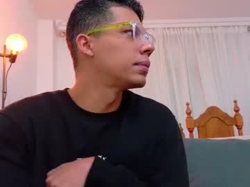 Myke_Jonnes Chaturbate stream image from January 26, 2025