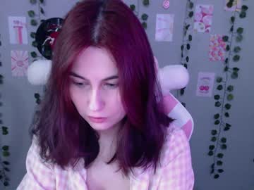 Sarakinski Chaturbate stream image from January 26, 2025