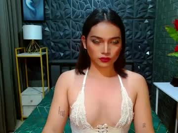 Jilianward Chaturbate stream image from January 26, 2025