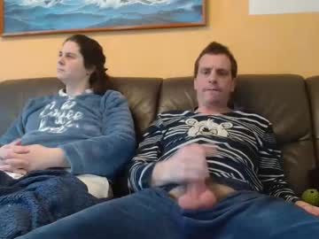 Nenees Chaturbate stream image from January 26, 2025
