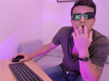Trent_Sullivan Chaturbate stream image from January 26, 2025