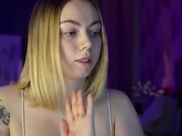 Justbarbie Chaturbate stream image from January 26, 2025