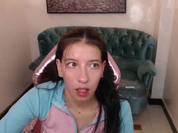 Lucy_V_ Chaturbate stream image from January 26, 2025
