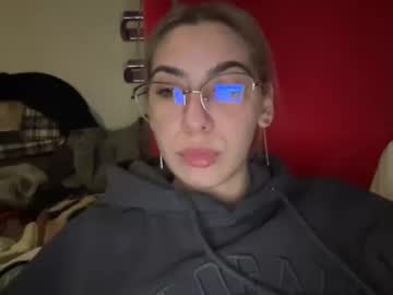 Sarrah_Rossy Chaturbate stream image from January 26, 2025